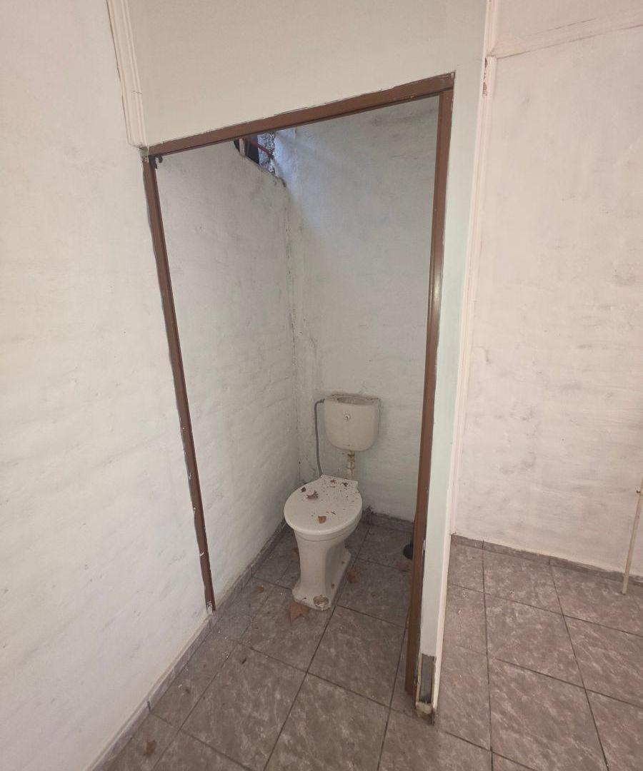 Foto de LOCAL COMERCIAL EN ALQUILER – LAS HERAS ¡SIN EXPENSAS!, imagen 3