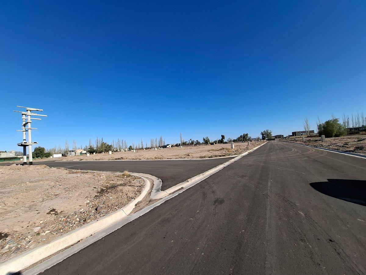 Foto de Se vende lote ubicado en el B° privado de Acacias de Malabia, cerca de, imagen 5