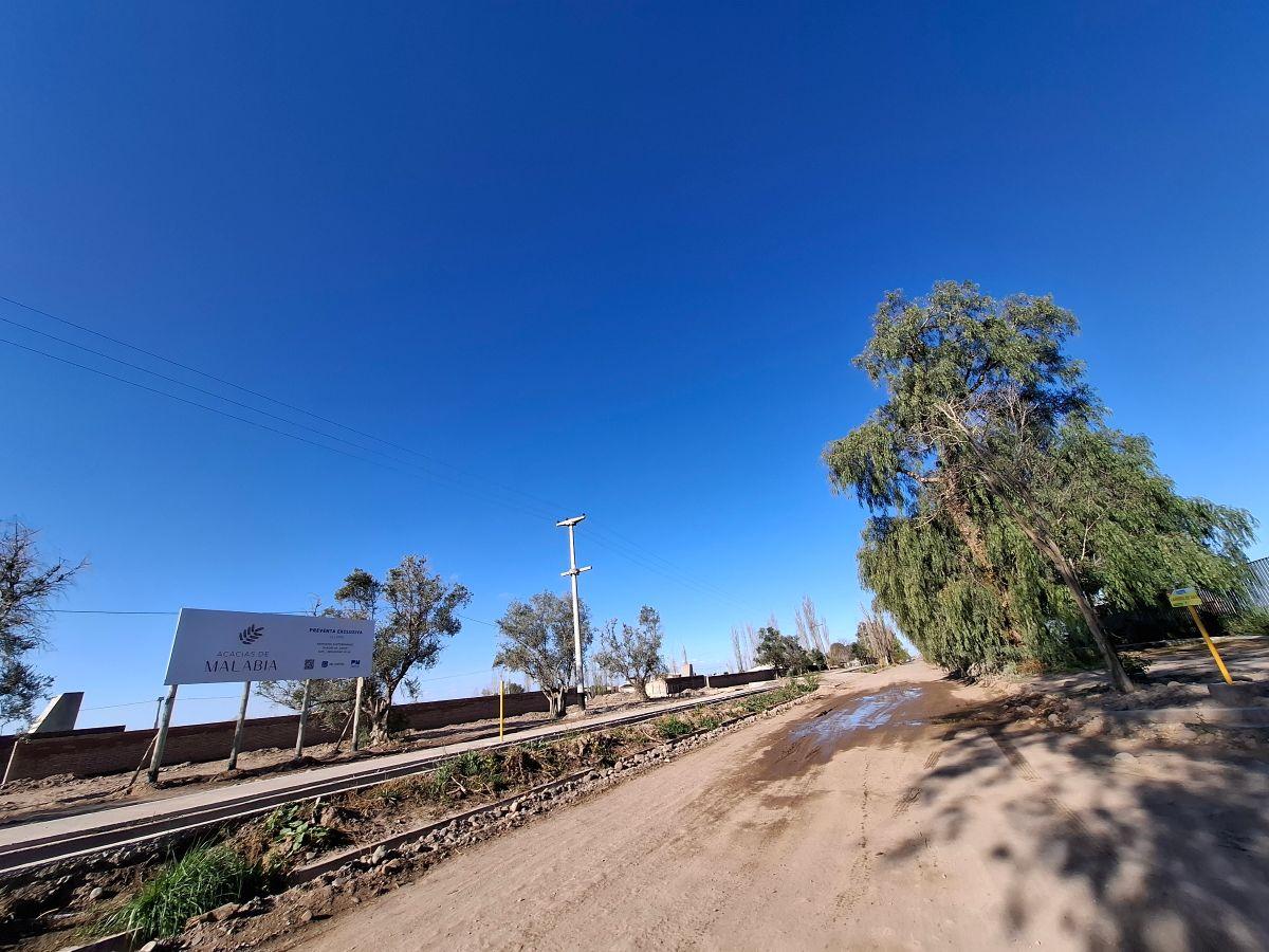 Foto de Se vende lote ubicado en el B° privado de Acacias de Malabia, cerca de, imagen 3