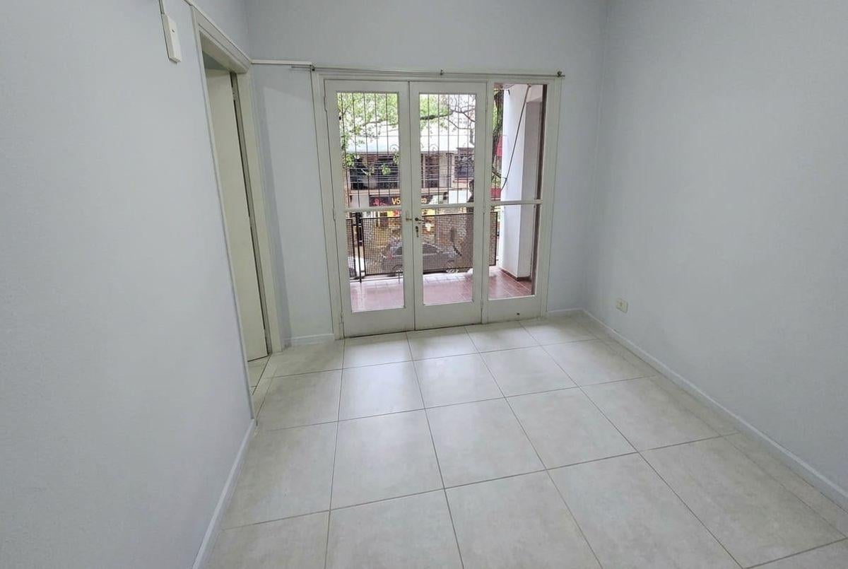 Foto de SE VENDE DEPARTAMENTO | RECICLADO A NUEVO | EN PLENO CENTRO DE MENDOZA., imagen 5