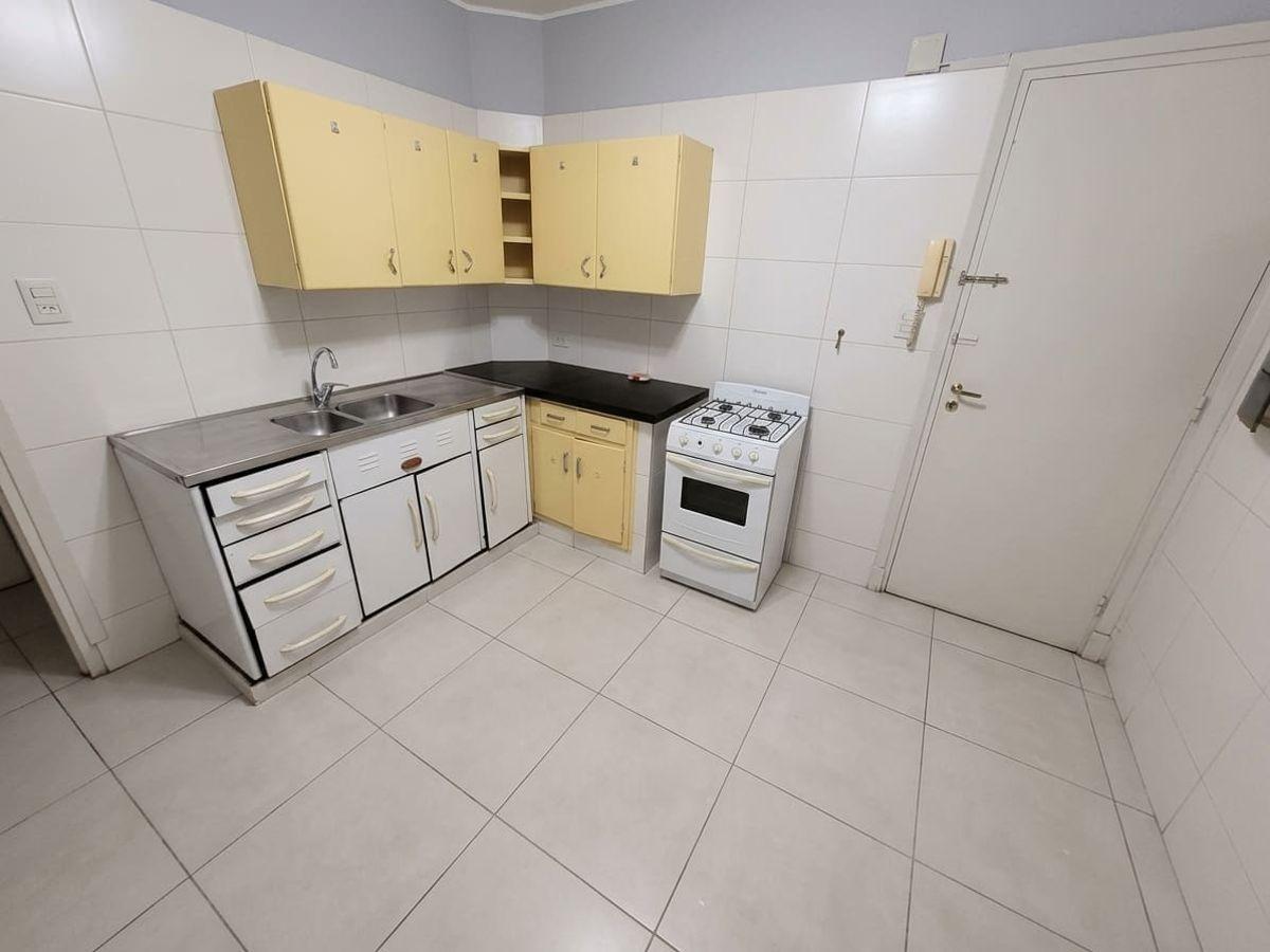Foto de SE VENDE DEPARTAMENTO | RECICLADO A NUEVO | EN PLENO CENTRO DE MENDOZA., imagen 4