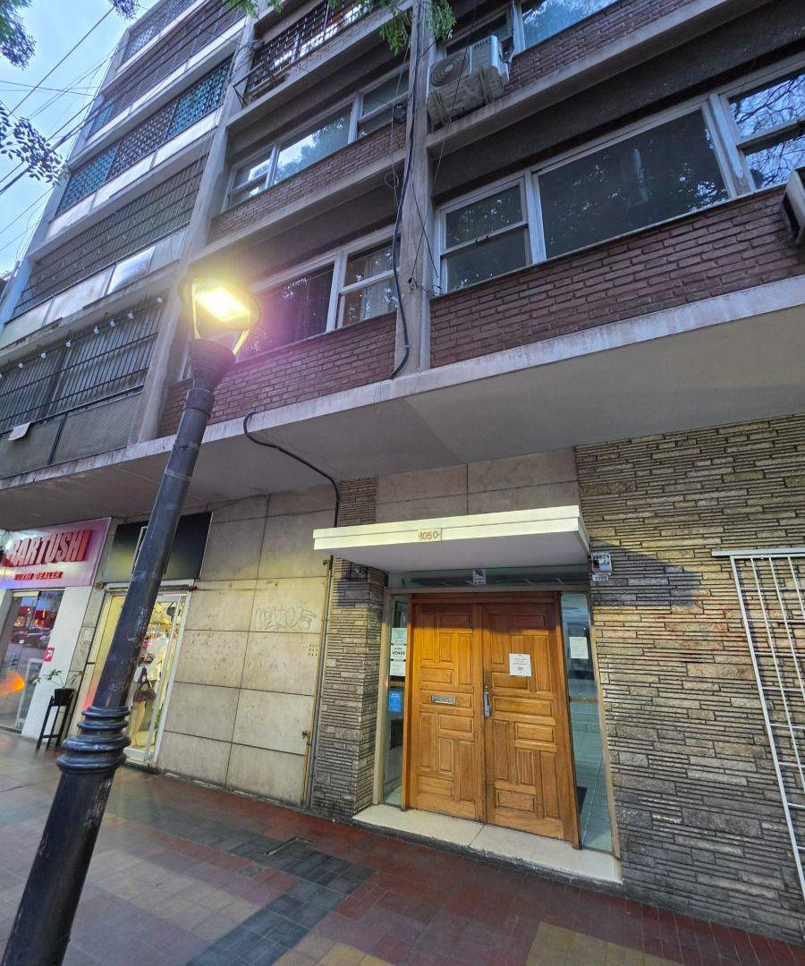 Foto de SE VENDE DEPARTAMENTO | RECICLADO A NUEVO | EN PLENO CENTRO DE MENDOZA., imagen 2