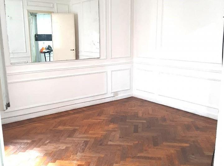 Departamento 5 ambientes en venta Once más dependencia  2