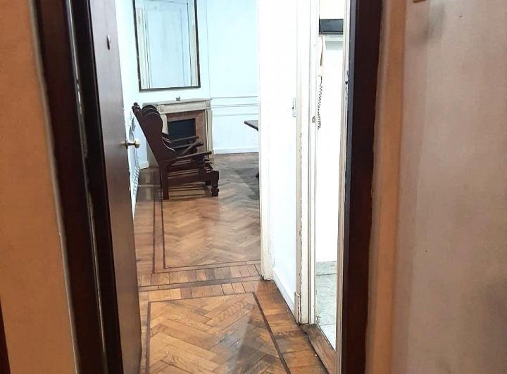 Departamento 5 ambientes en venta Once más dependencia  5