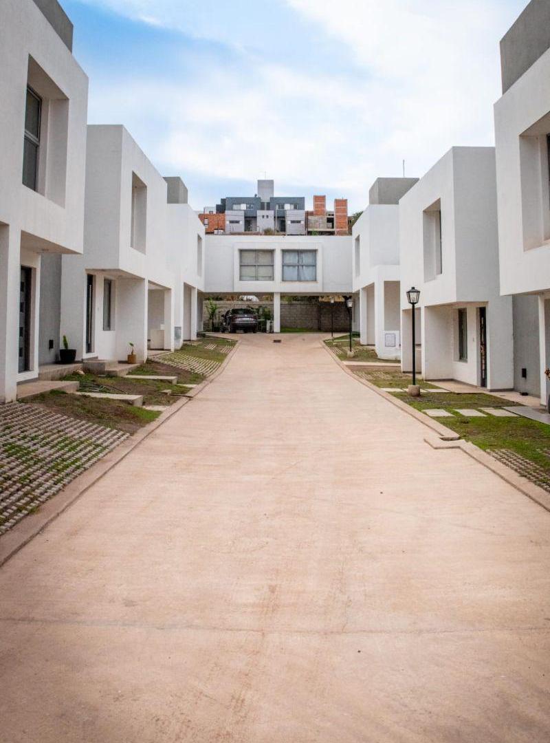 Foto de Venta Duplex en Housing Cuesta Plaza – Tres Dorm. – Usd 140.000, imagen 5