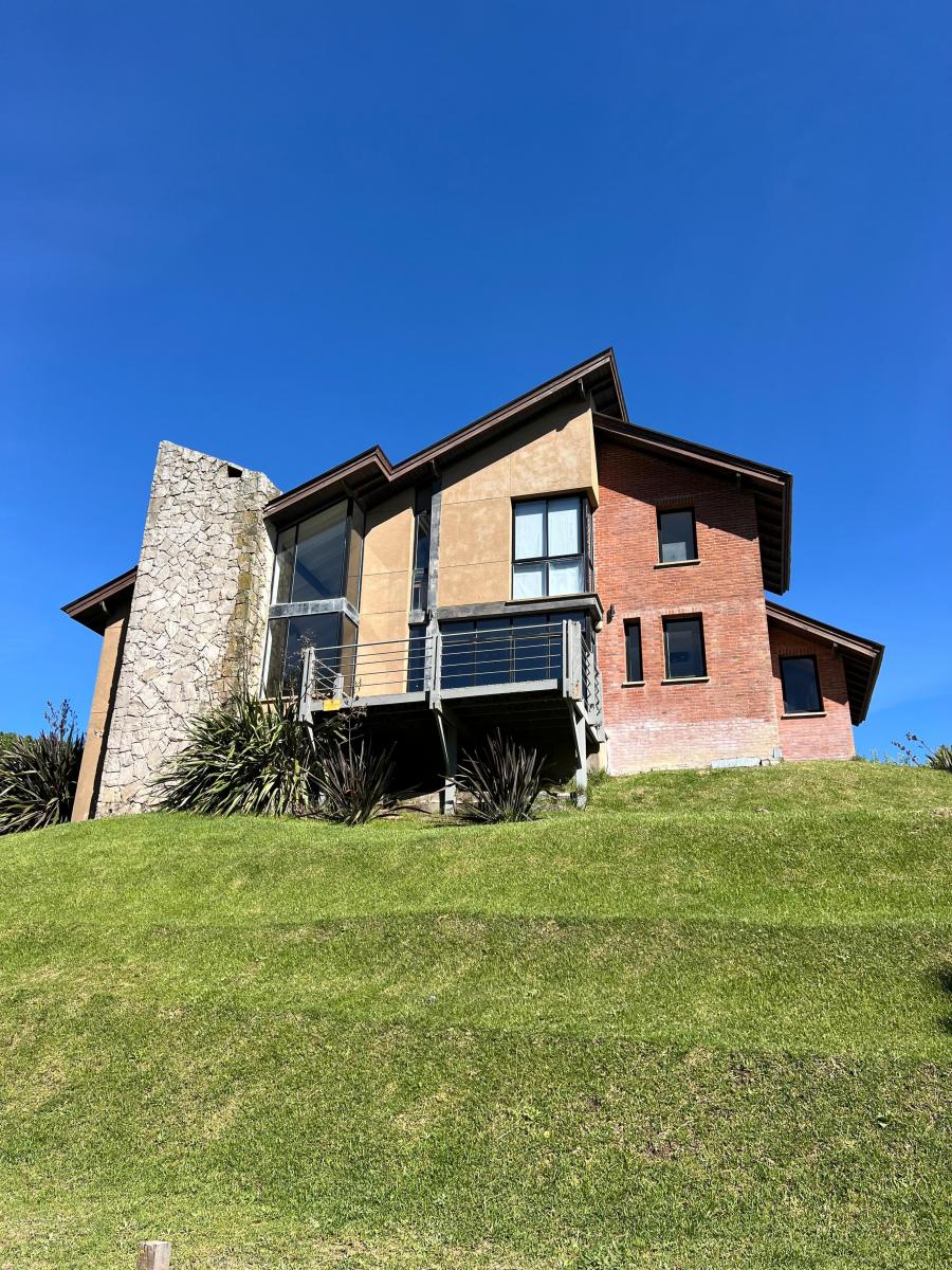Casa en Venta Carilo 3