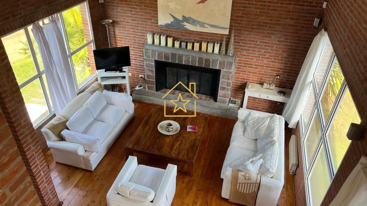 Casa en el corazón de Carilo para 8 personas 8