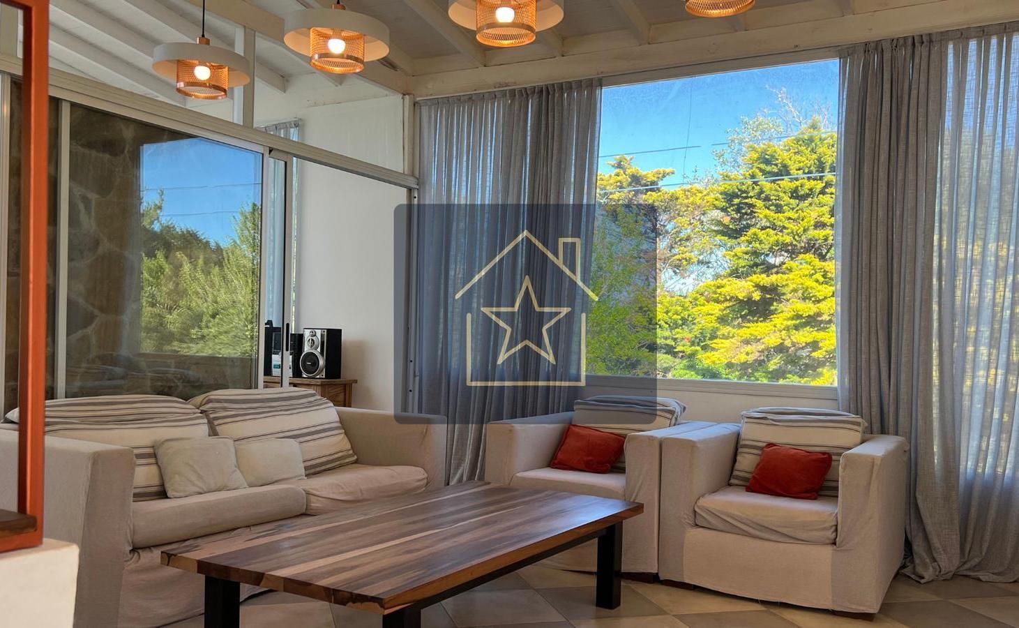 Foto de Casa en Alquiler para 12 personas Carilo - piscina climatizada, imagen 5