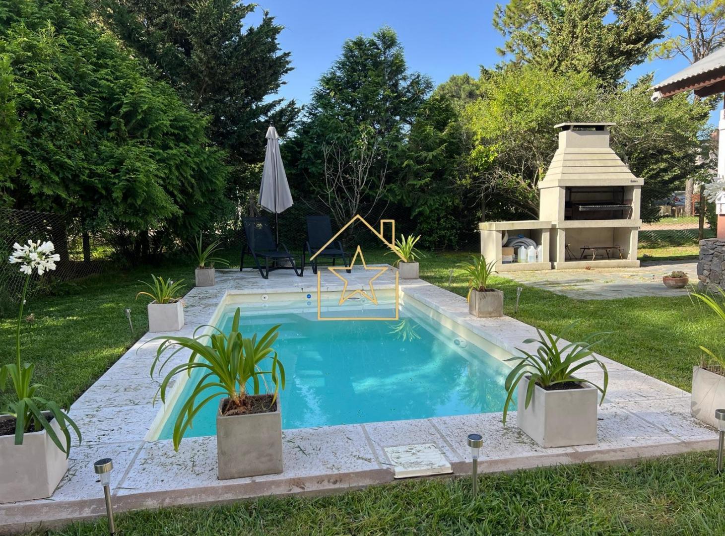 Foto de Casa en alquiler Pinamar con pileta a 400 mts del mar, imagen 5