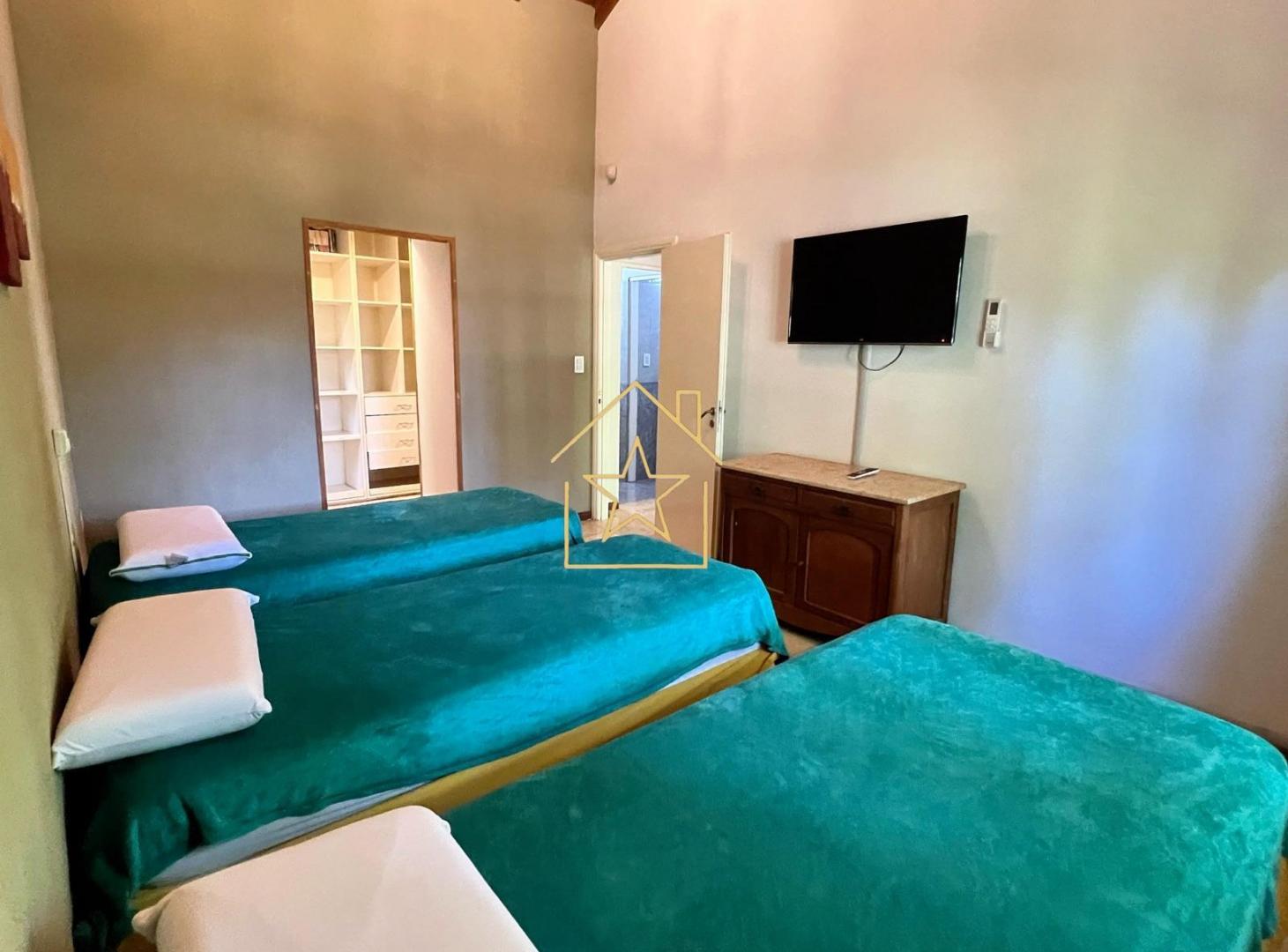 Foto de Casa en alquiler Pinamar con pileta a 400 mts del mar, imagen 4