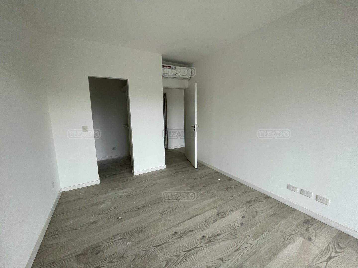 Foto de Departamento 3 ambientes con Jardin en Venta. Zug Caamaño. La Lonja, imagen 2