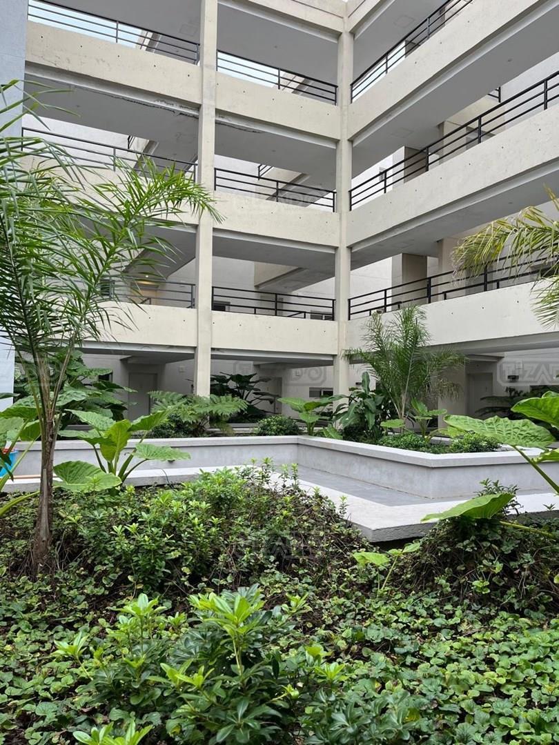 Foto de Departamento 4 ambientes con Jardin y parrilla en Venta en La Lonja, imagen 4