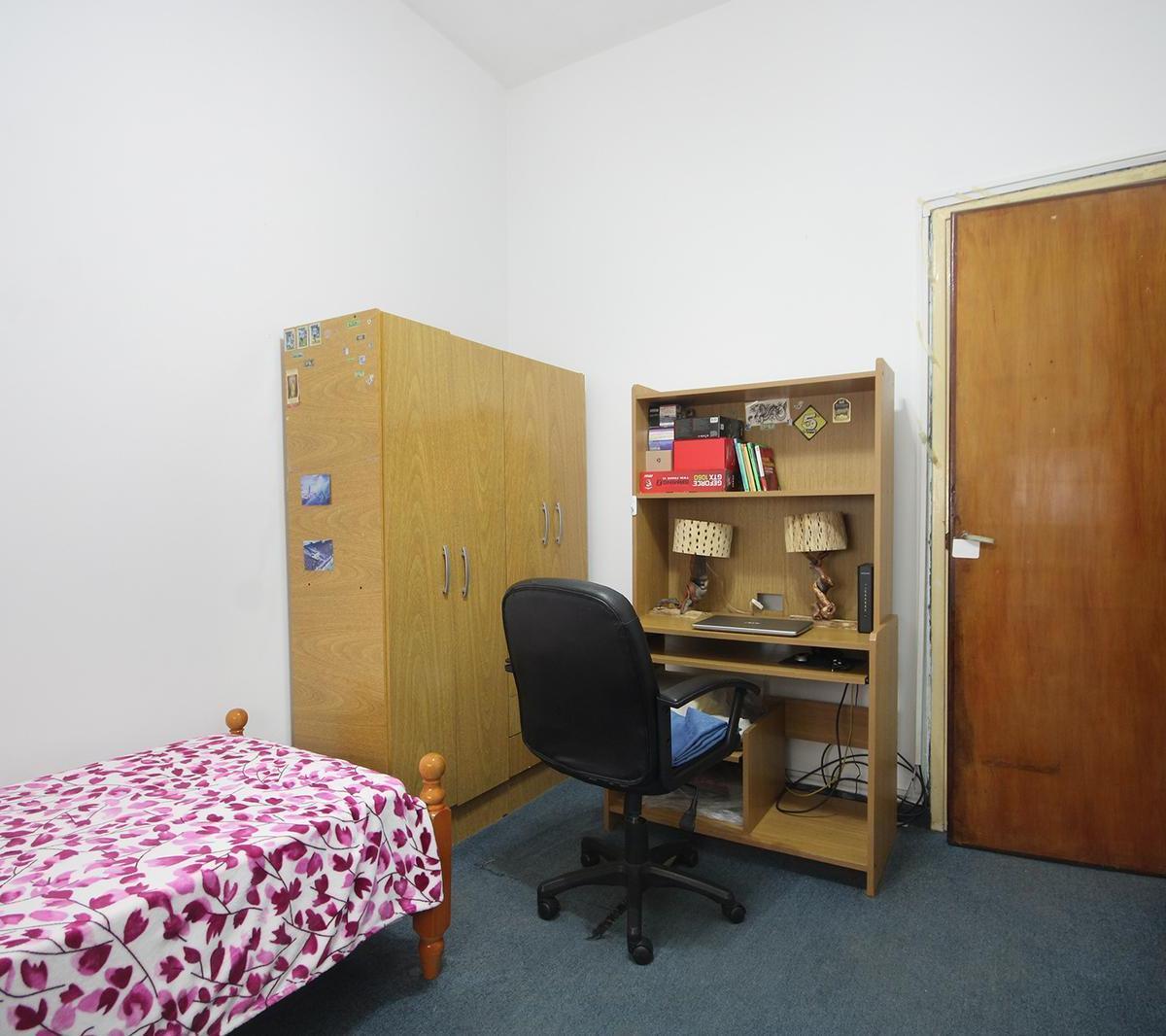 Vende Departamento 4 Amb 2 Baños Monserrat 5