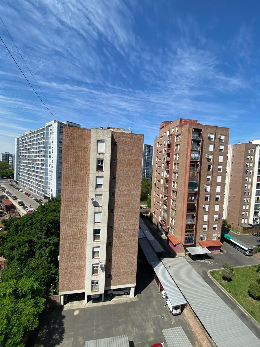 Venta Depto 4 Ambientes C/cochera en Parque Lezama 3