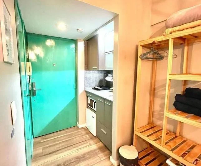 VENTA MONOAMBIENTE MONSERRAT UADE AIRBNB-PERMUTA 4