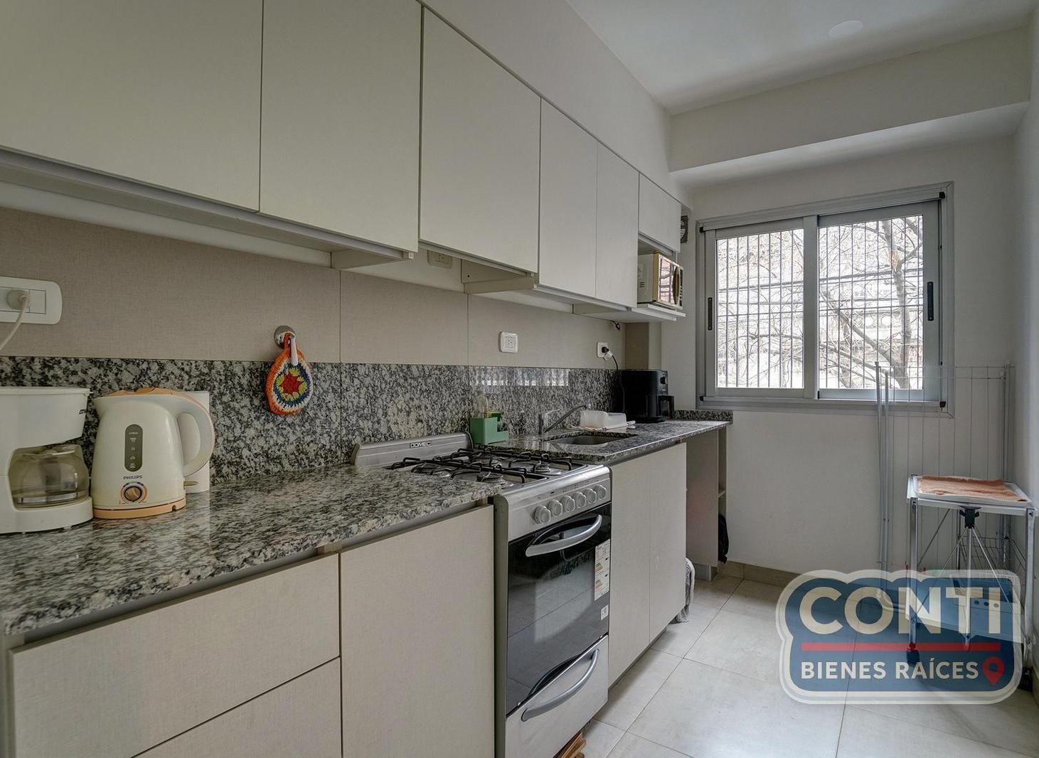 Foto de VENTA DEPTO 3 AMB C/ COCHERA Y PARRILLA EN CABALLITO, imagen 4