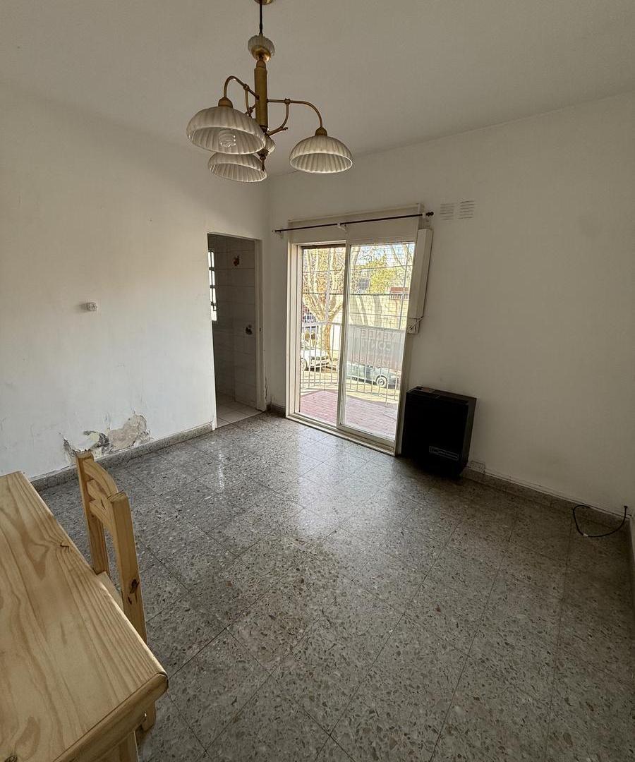 Foto de VENTA DEPTO 2 AMB en Parque Patricios, imagen 2