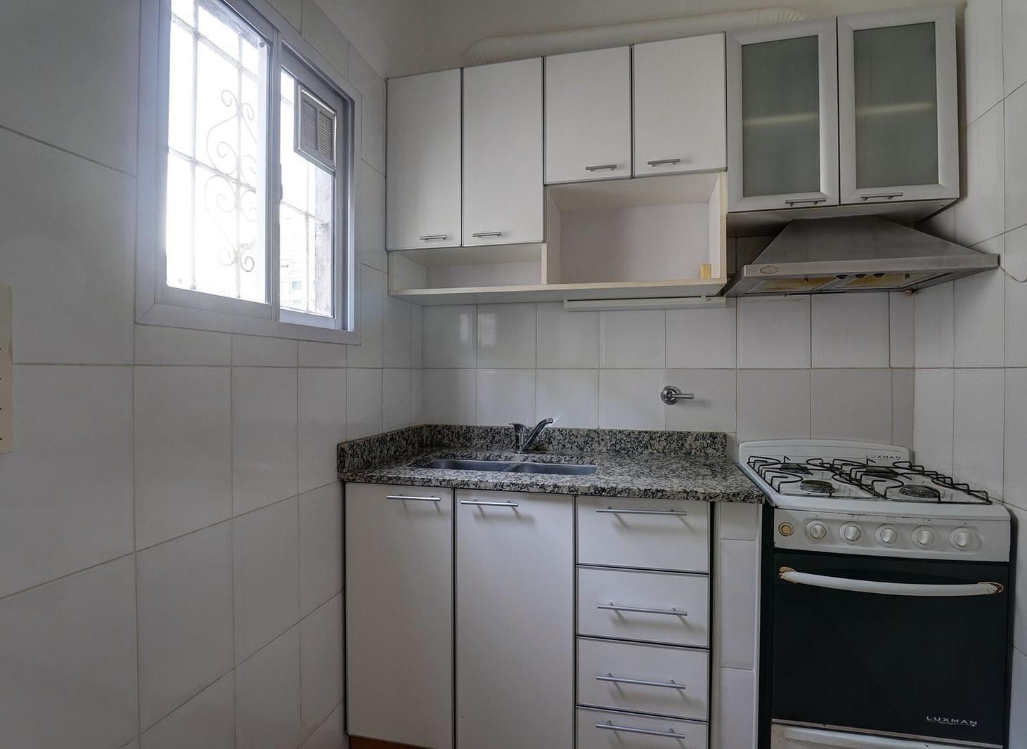 Foto de VENTA PH 3 AMB CON TERRAZA PROPIA EN BOEDO, imagen 4