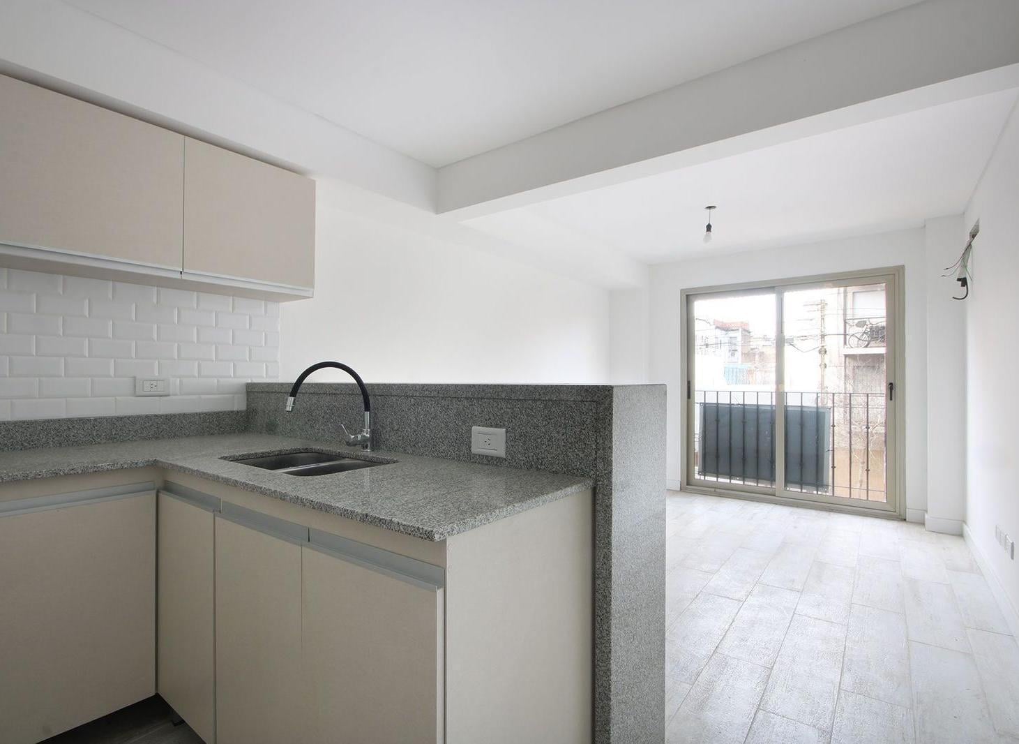 Foto de ALQUILER DEPARTAMENTO 2 AMB BARRACAS, imagen 2