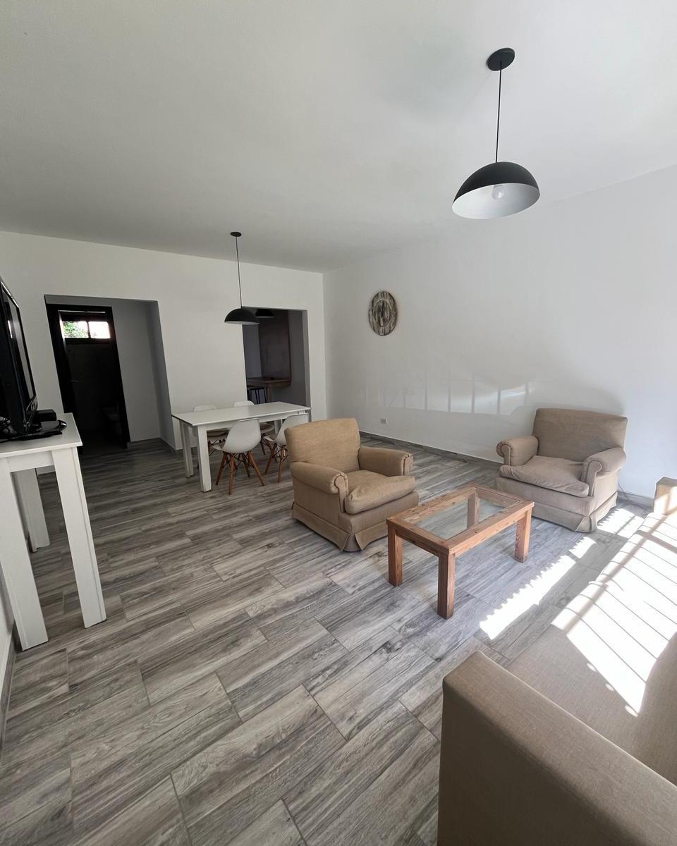 Casa en Lorenzini Al 700 4