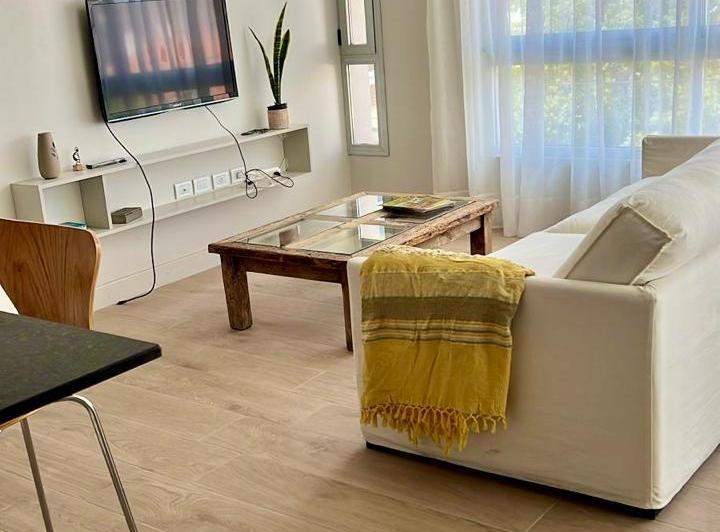 Moderno Depto en barrio exclusivo Mendoza–Premium con Pileta y SUM 2