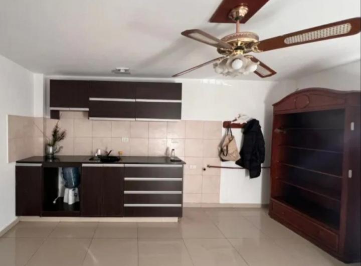 Excelente. Departamento 1 dormitorio. Con cochera  1