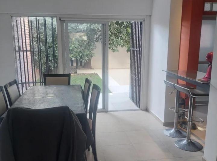 Excelente. Casa 3 dormitorios. Zona residencial  1