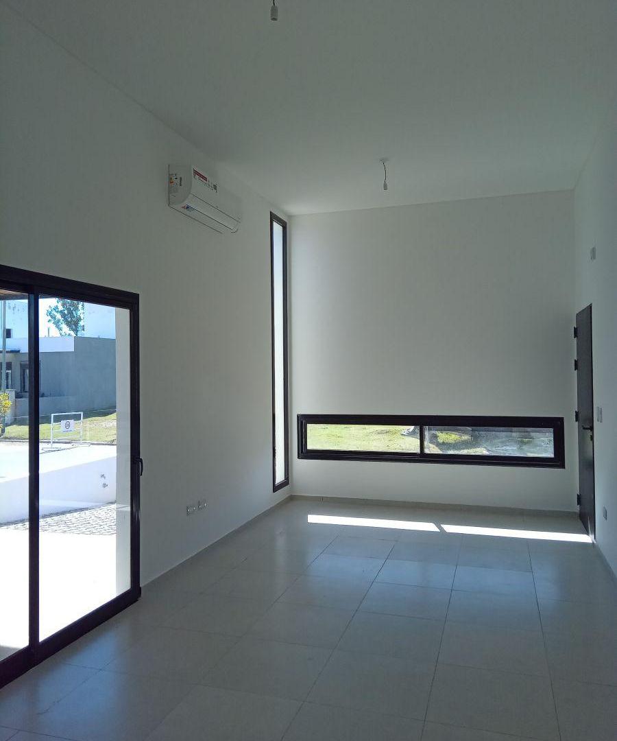 Excelente. Duplex 2 dormitorios. Zona residencial