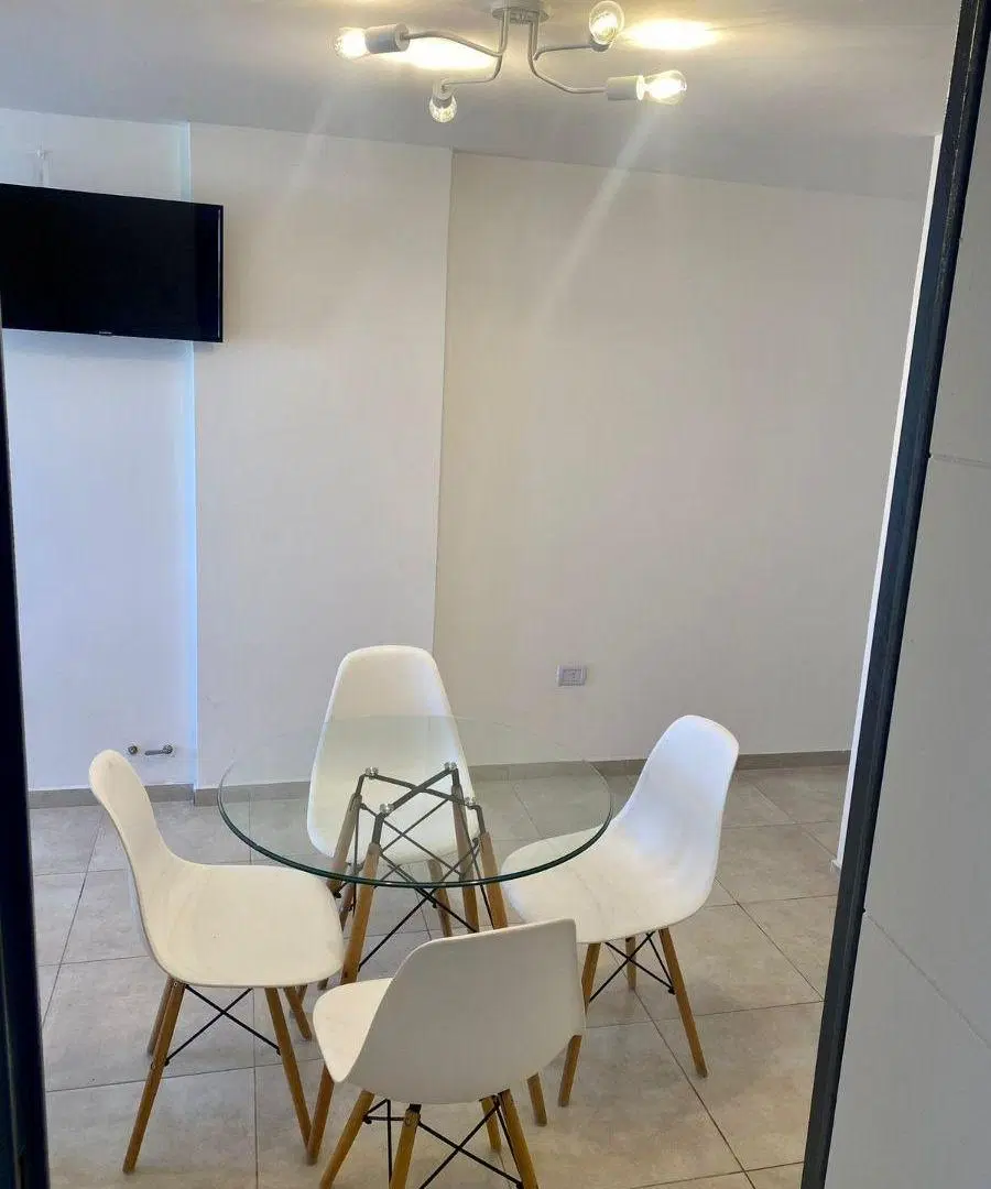 Excelente. Departamento 1 dormitorio. Zona residencial 4