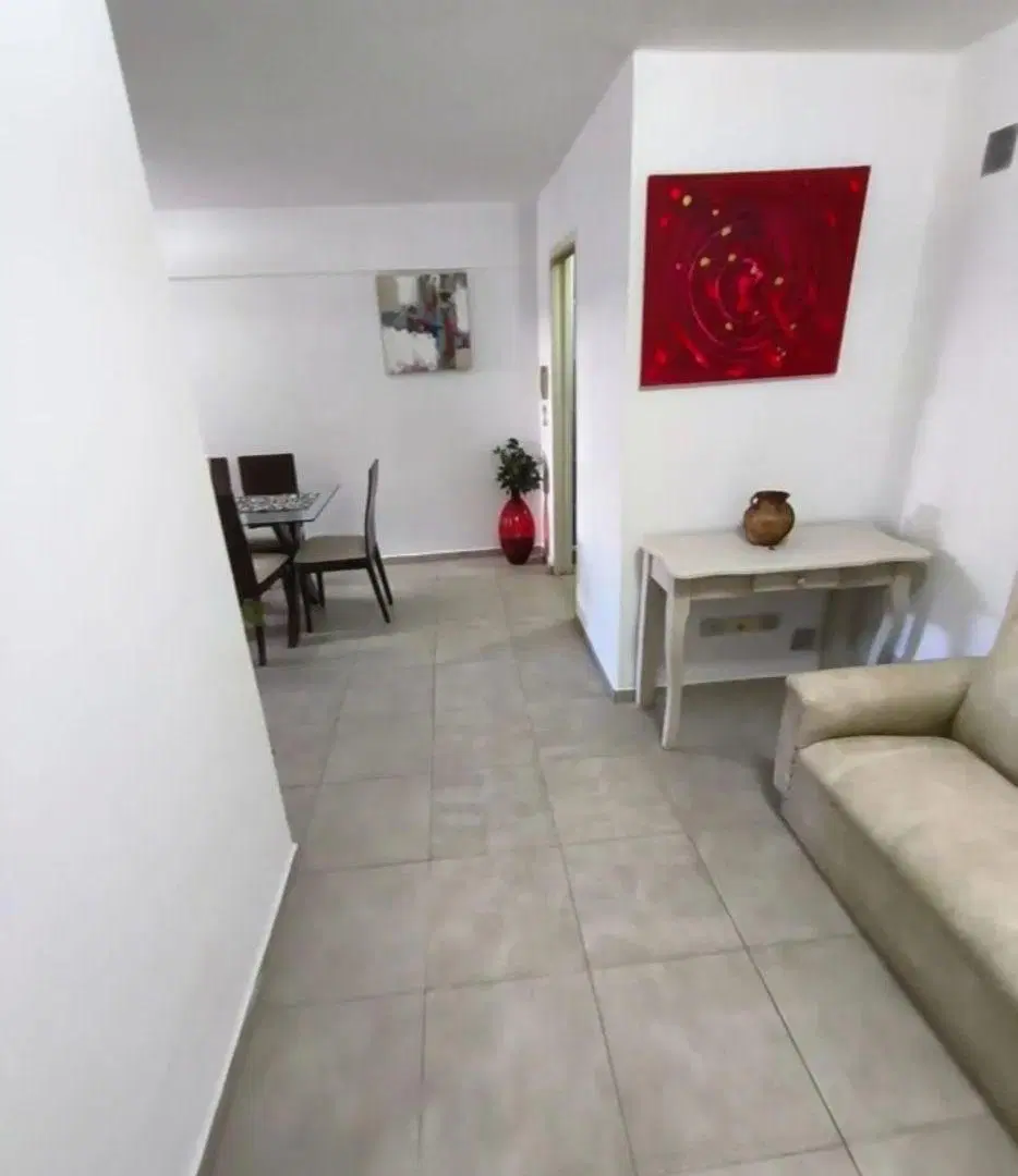 Excelente. Departamento 1 dormitorio. Zona residencial 4