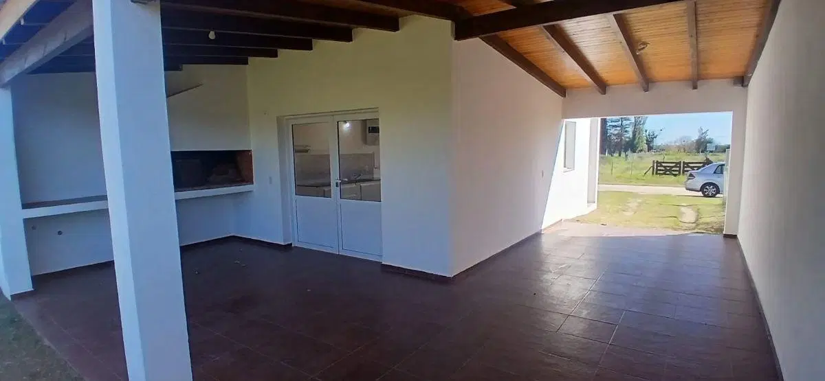 Excelente. Casa 3 dormitorios. Zona residencial 1