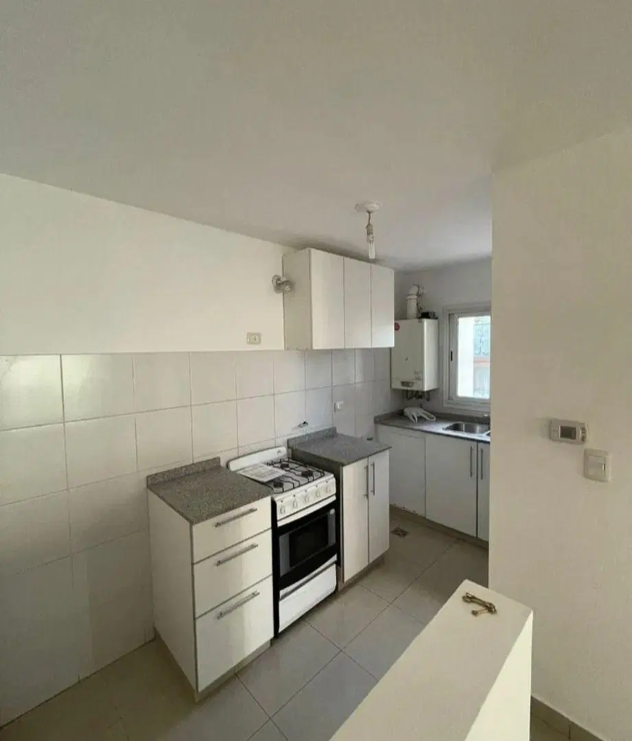 Excelente. Departamento 1 dormitorio. Zona residencial 2