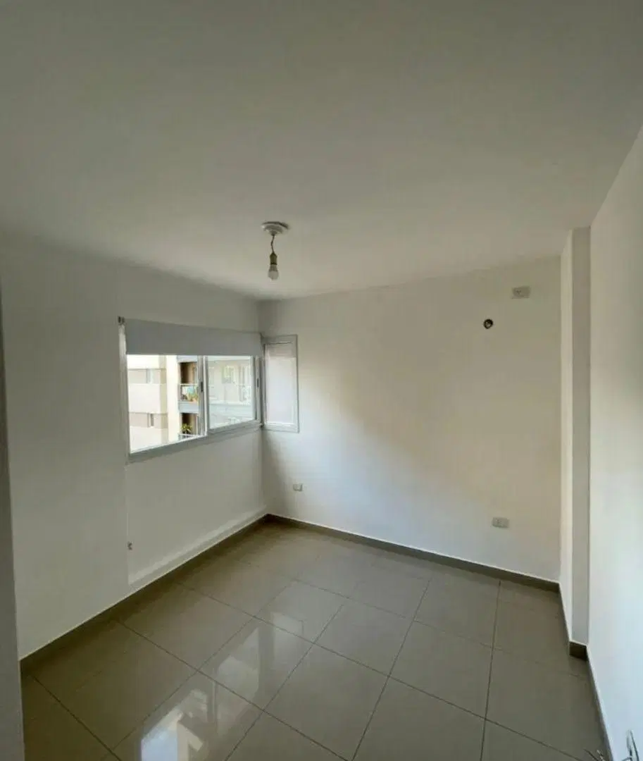 Excelente. Departamento 1 dormitorio. Zona residencial 5
