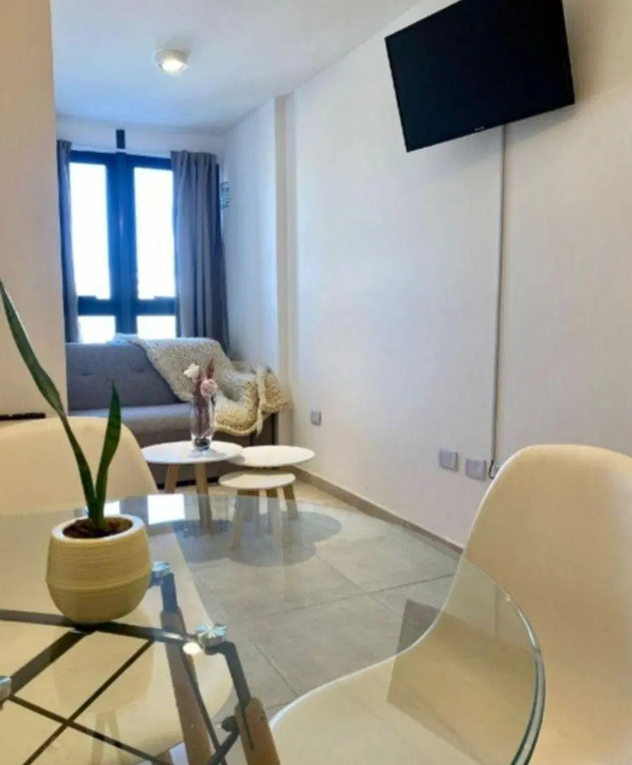 Excelente. Departamento 1 dormitorio. Zona residencial 4
