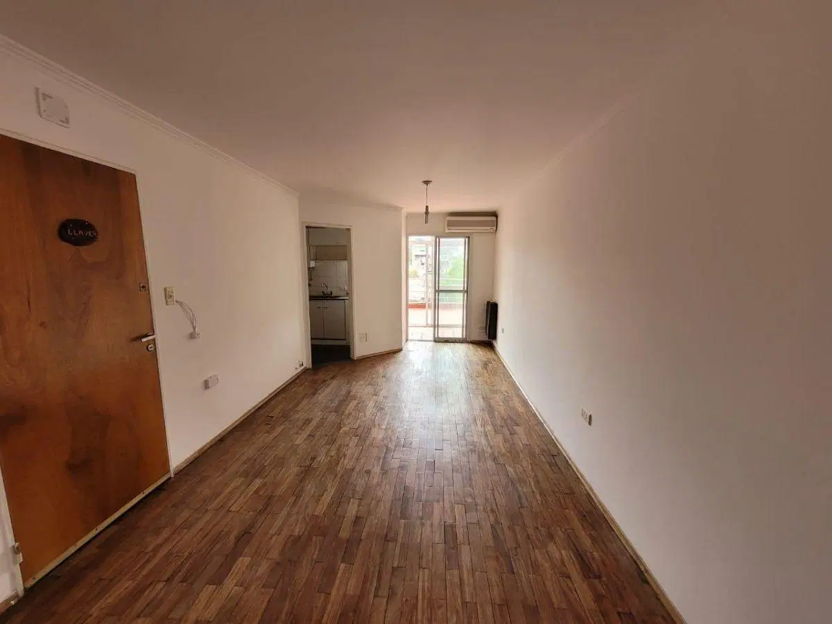 Excelente. Departamento 1 dormitorio. Zona residencial 4