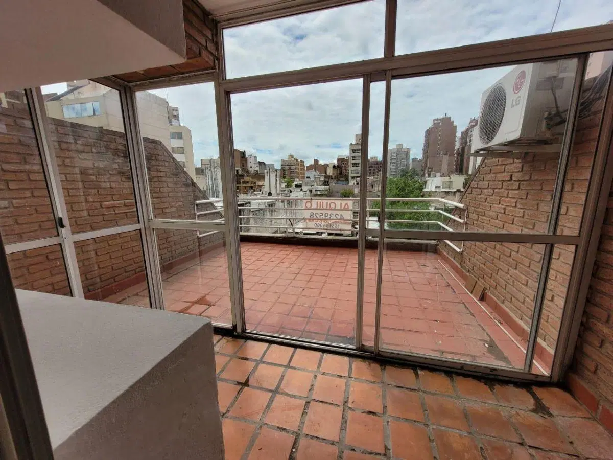 Excelente. Departamento 1 dormitorio. Zona residencial 7