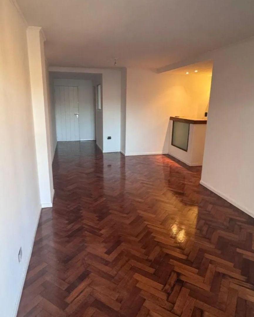 Foto de Excelente. Departamento 3 dormitorios. Zona residencial, imagen 2