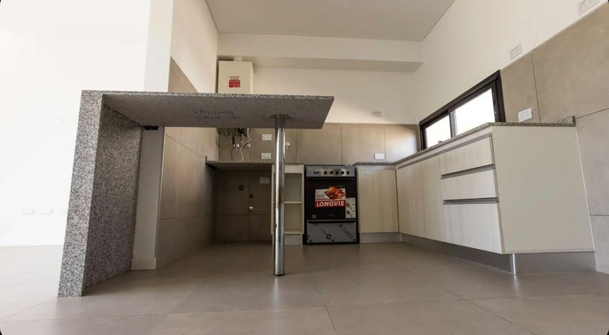 Foto de Excelente. Duplex 3 dormitorios. Zona residencial, imagen 3