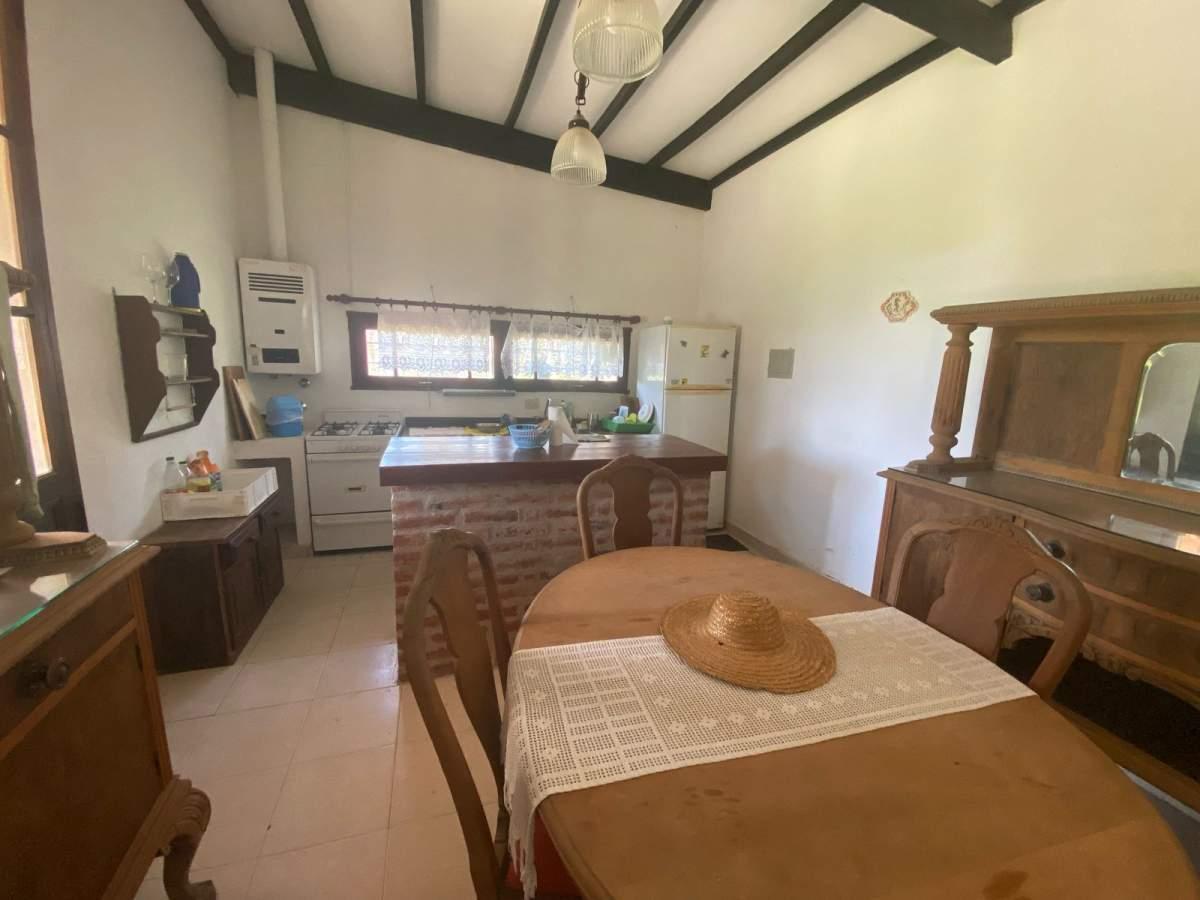 Casa Quinta de 2 Dorm. en Jardines de La Costa 4
