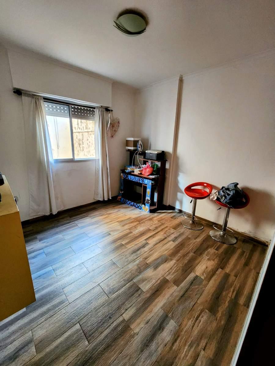Venta Dpto de 2 Dormitorio en Edificio Interno de Barrio Centro - Refaccionado 3