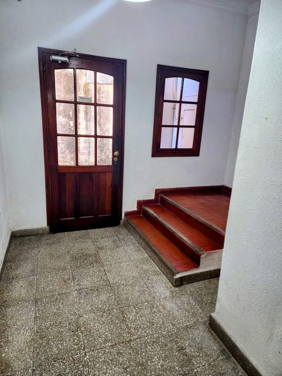 Venta Dpto de 2 Dormitorio en Edificio Interno de Barrio Centro - Refaccionado 1