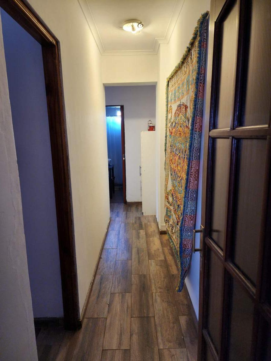 Venta Dpto de 2 Dormitorio en Edificio Interno de Barrio Centro - Refaccionado 4