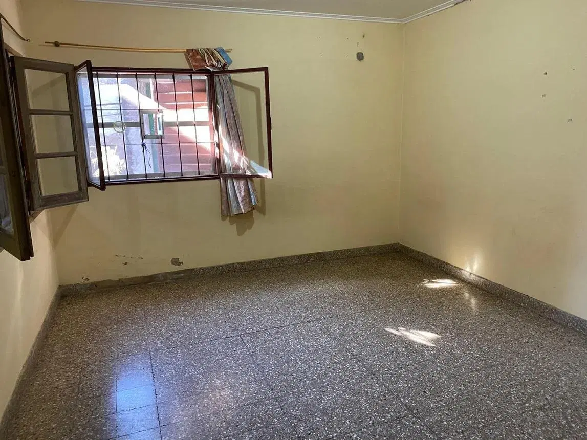 Casa de 3 Dormitorios a 1 cuadra de Bv 5