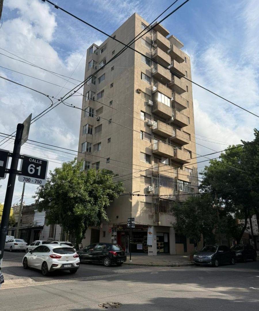 Oportunidad | Depto 2 dormitorios con balcón al frente – Excelente zona