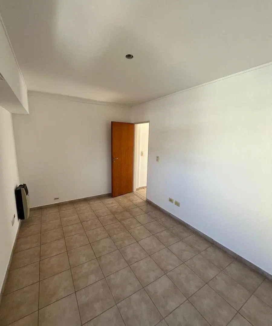 Departamento en alquiler en barrio la loma 8