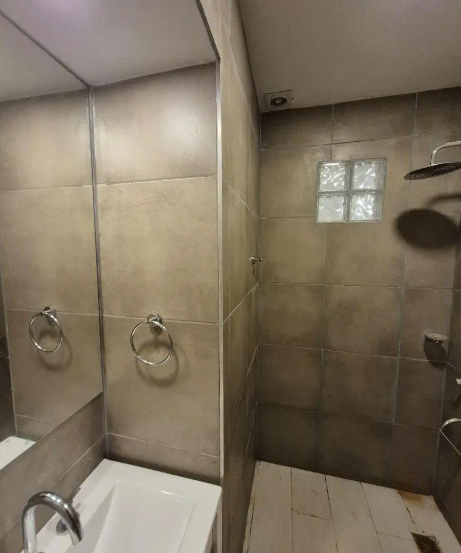 Casa PH en alquiler – 2 dormitorios – Totalmente refaccionada a nueva – 59 e/ 30 y 31 4