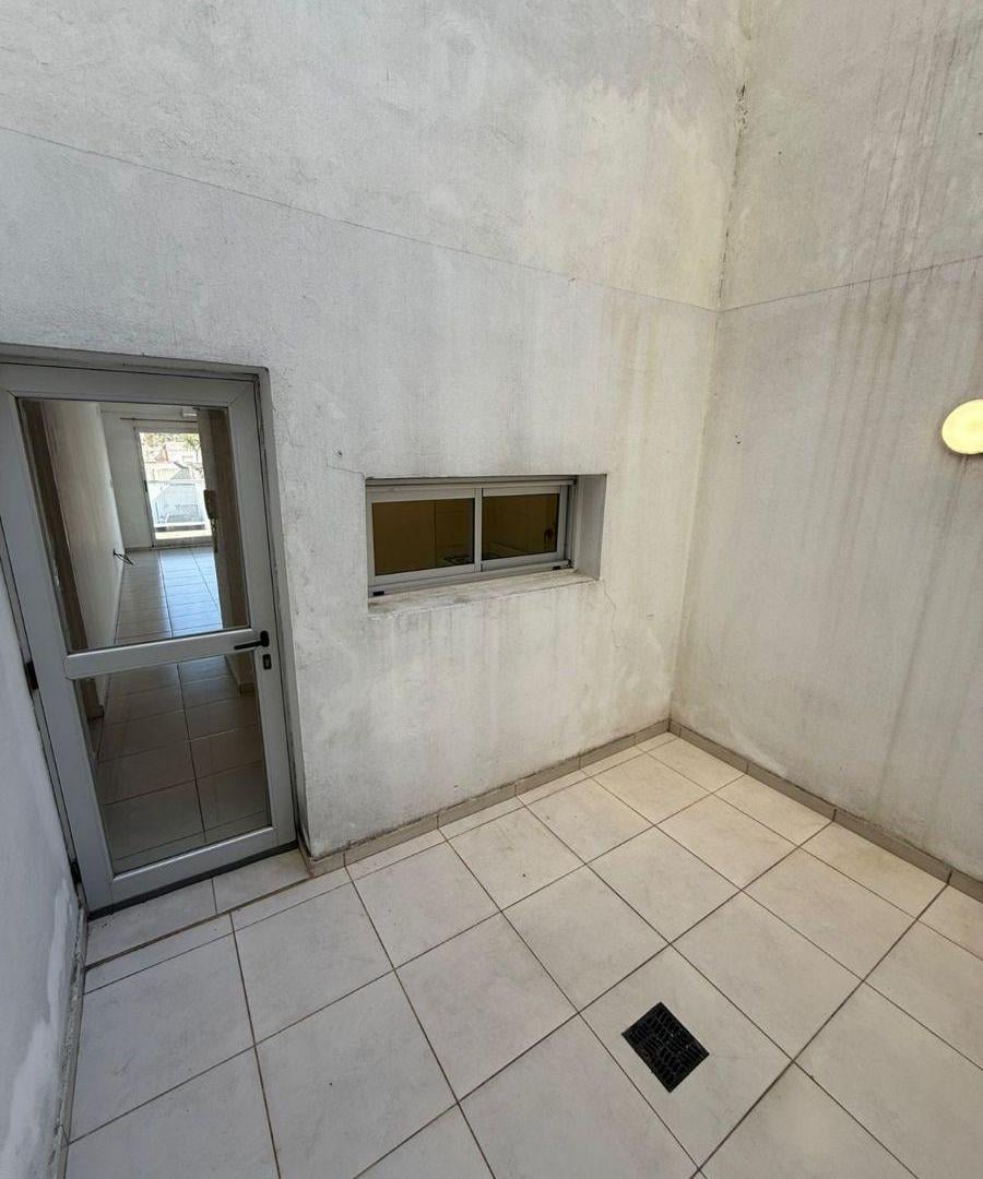 Foto de Monoambiente moderno en alquiler con patio., imagen 5
