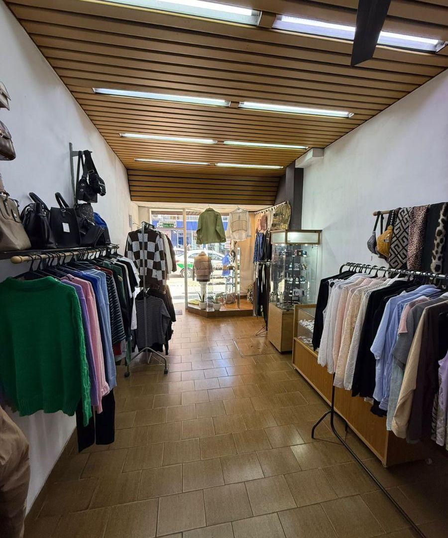 Foto de Local en alquiler ubicado sobre calle 12, imagen 4