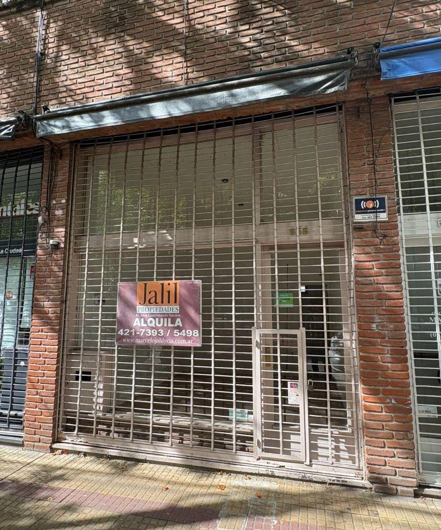 Foto de Local comercial al frente vidriado., imagen 1