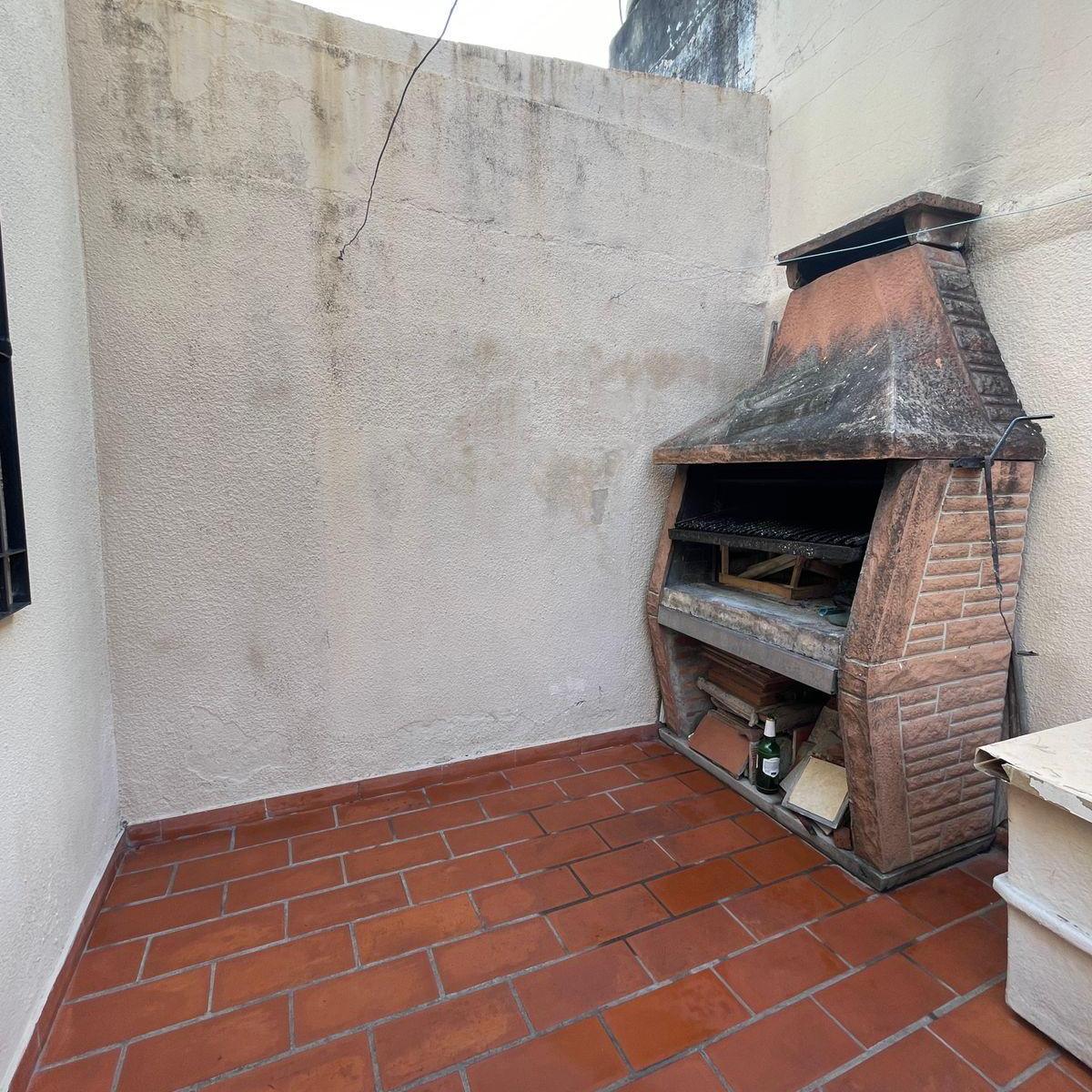 Casa de 4 Ambientes en Venta en Bernal Oeste 4